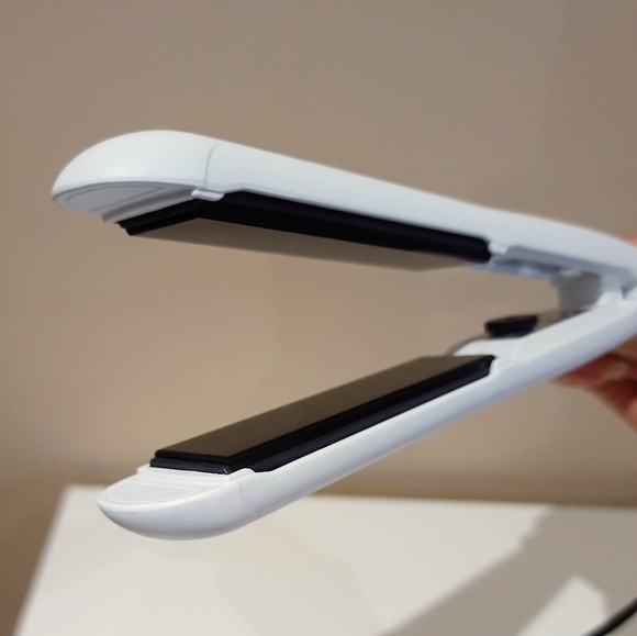 NWOT 🌺 Avanti Titanium Flat Iron Floating Plates 1" 450°F White - Picture 14 of 16